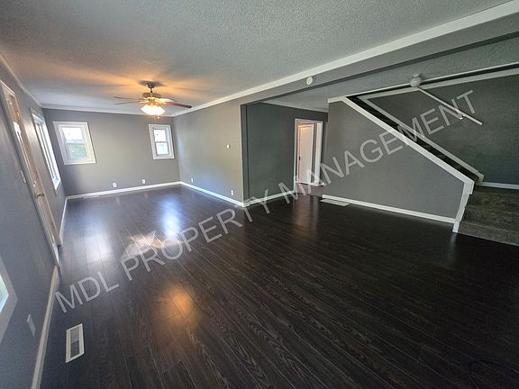 2nd image of 414 E Haley St