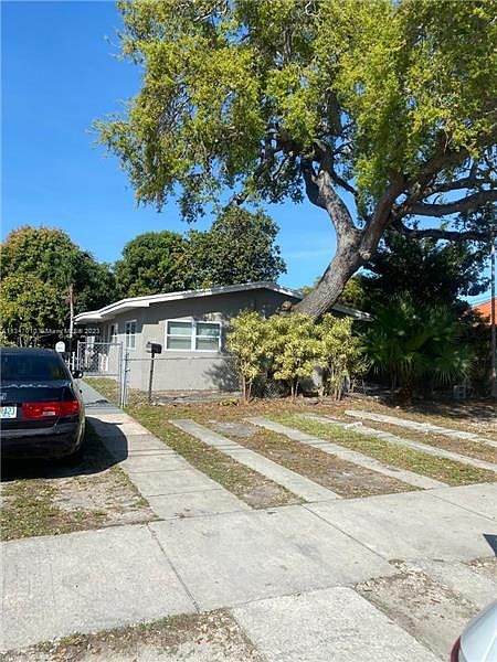 1st image of 2620 SW 31st Ct Unit 2620