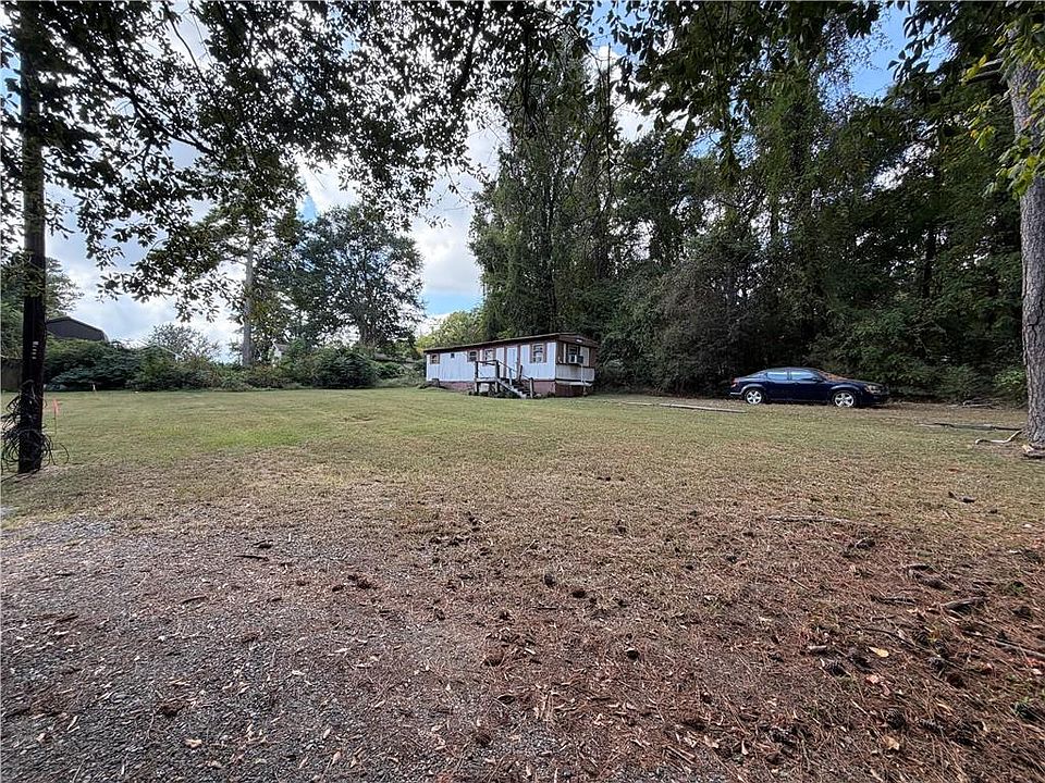 1st image of 184 Sunset Rd SE #3&4