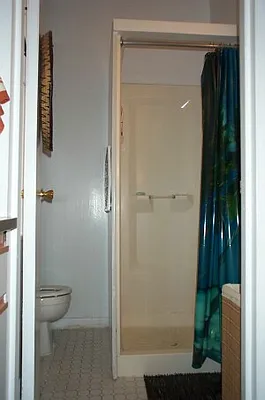 Rented by Tower Brokerage | media 33