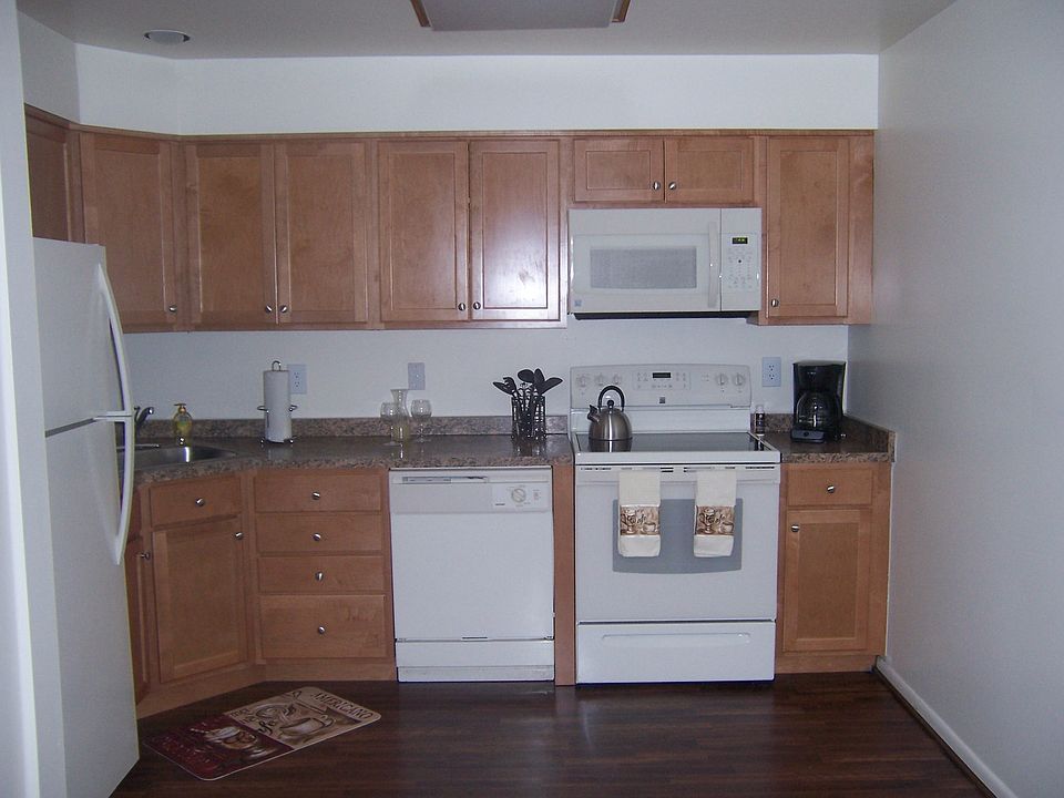 1st image of 201 Brittany Ln