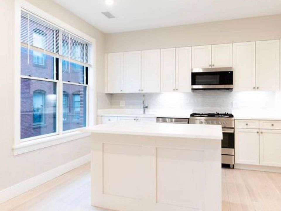 1st image of 199 Green St #303