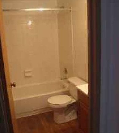 2nd image of 718 S 10th St