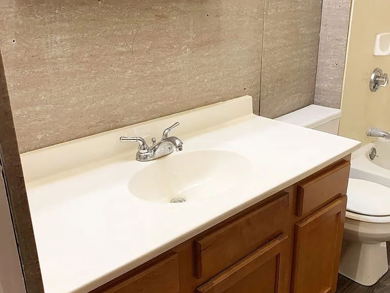 3241 Jefferson Ave — Photo 5