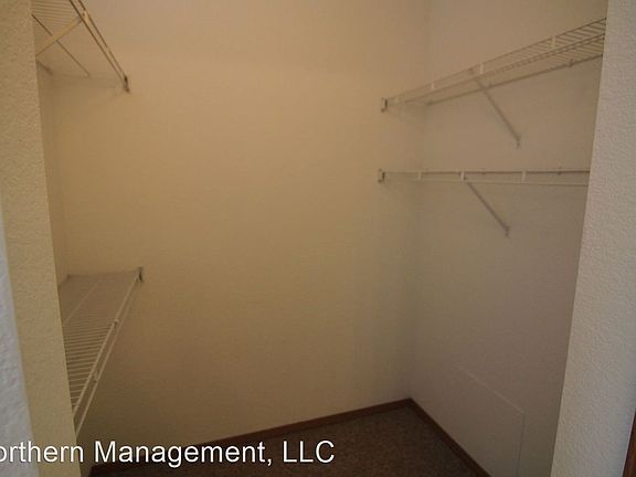 5th image of 2116 Meadowland Dr #204