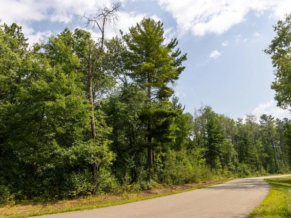 8 Nature Ave, Aitkin, MN 56431