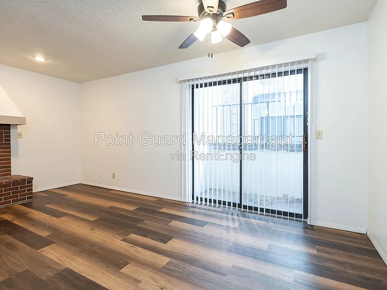 Midtown Place Apartments — Photo 52