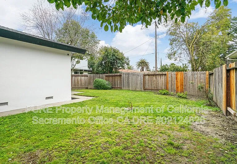 5939 Gloria Dr — Photo 20