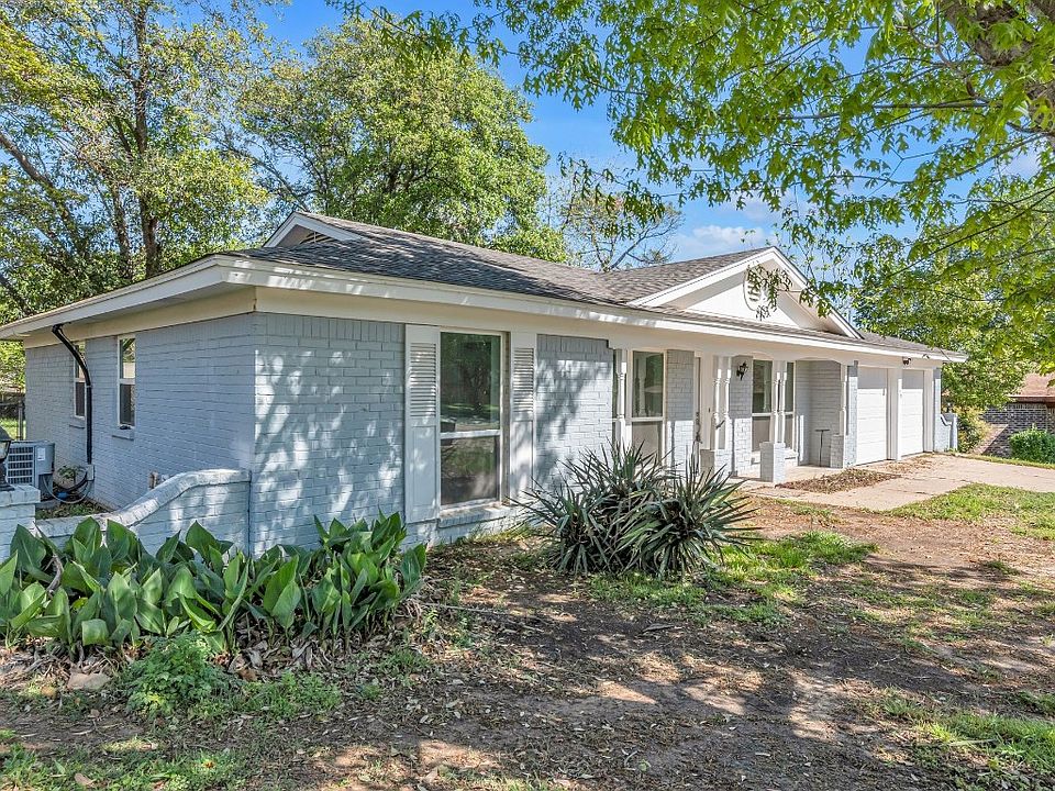 2145 Hurstview Dr, Hurst, TX 76054 | Zillow