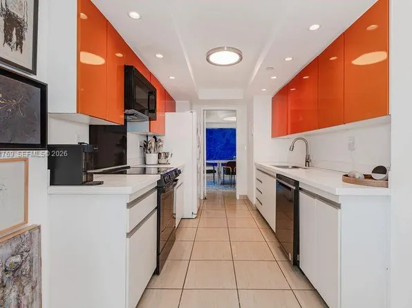 1000 Quayside Ter APT 1901, Miami, FL 33138