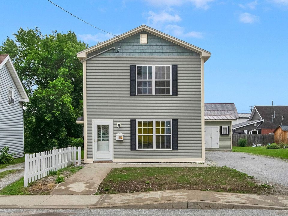 1st image of 7 Maple Street