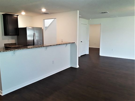 4th image of 1112 Wynnmere Walk Ave