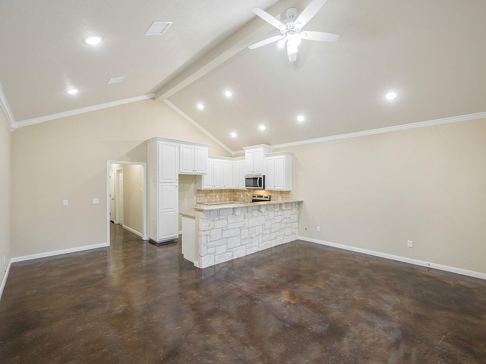1st image of 800 S Main St #704