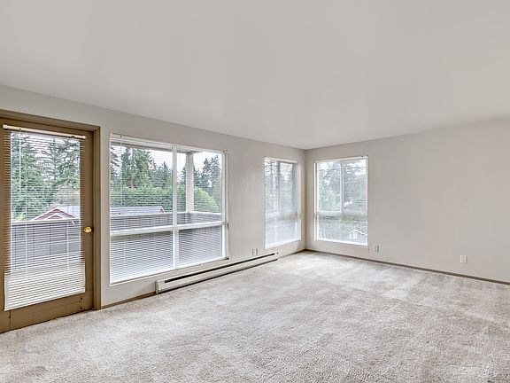 2nd image of 5512 15th Ave NE #402