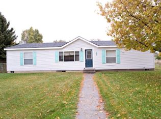 690 Clark Dr, Blackfoot, ID 83221