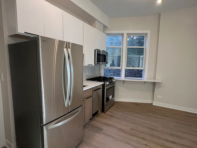 1531 W 18th St #2-C — Photo 1