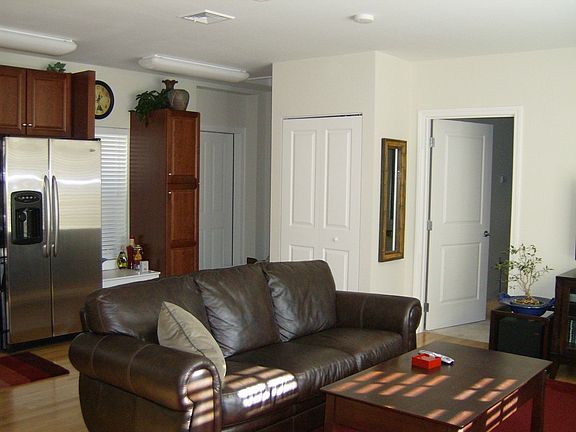 Kitchen/Living Area