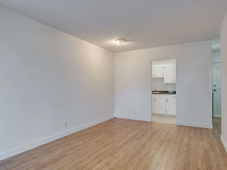 695 SE Marine Dr #605 — Photo 34