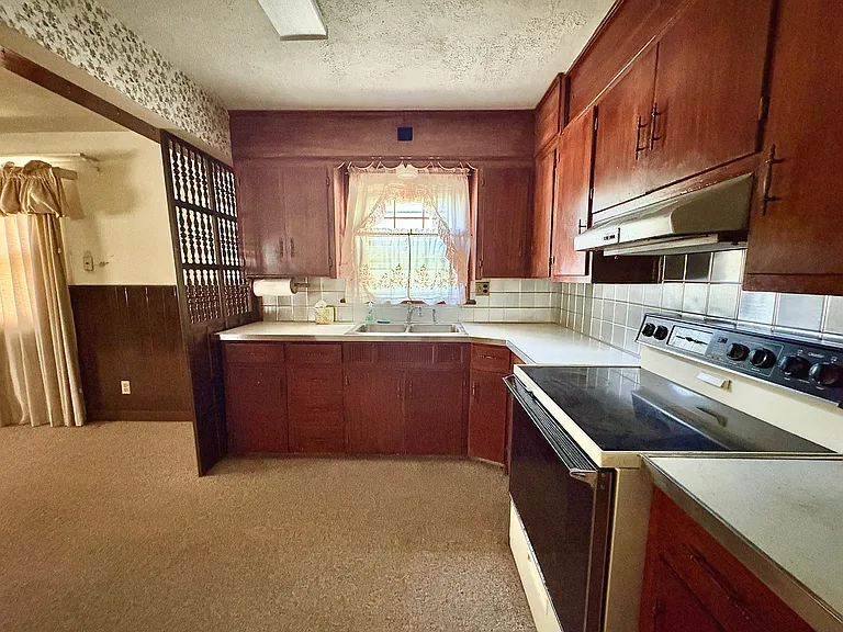 626 S Gladstone Ave — Photo 8