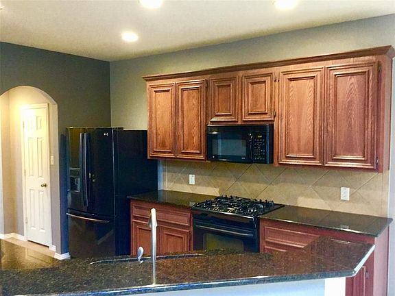 3rd image of 28239 Crossprairie Dr