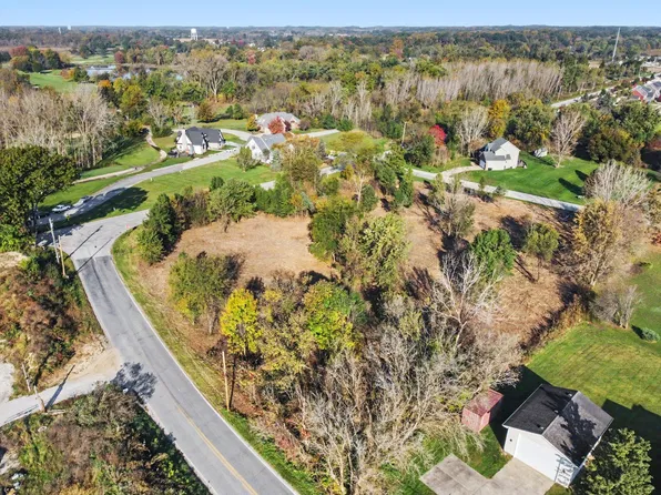 253 E Burdick Rd, Chesterton, IN 46304