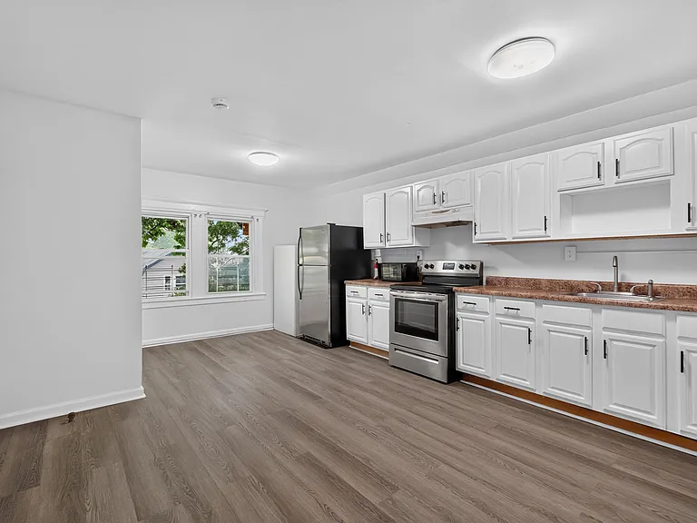 854 S 15th St #3 — Photo 1