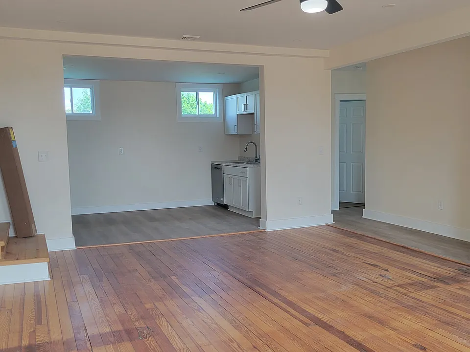 104 N Front St