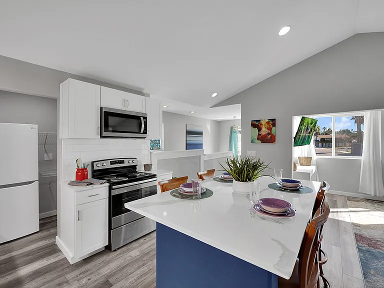 2261 Marlboro Dr — Photo 10