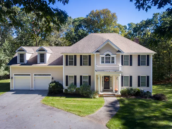 10 Turnstone Road, Old Saybrook, CT 06426