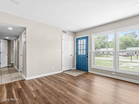 3rd image of 5005 Yaupon Ln