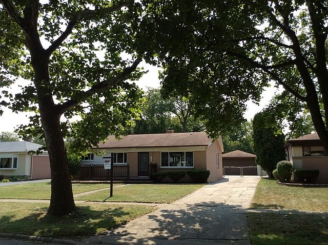 1st image of 709 W Vermont St