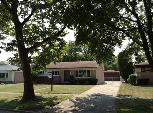 709 W Vermont St, Villa Park, IL 60181