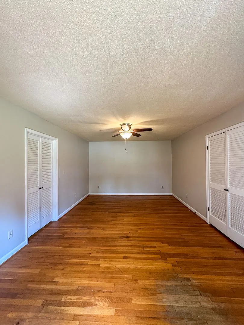 3 Bed 2 Bath Home Conveniently Located in Fayetteville — Photo 4