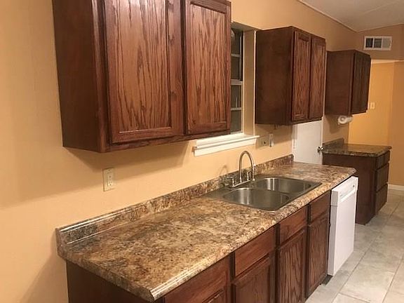 4th image of 4229 Upland Way