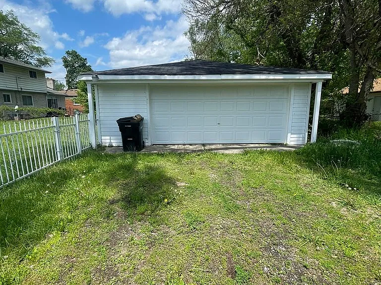 19800 Berg Rd — Photo 11