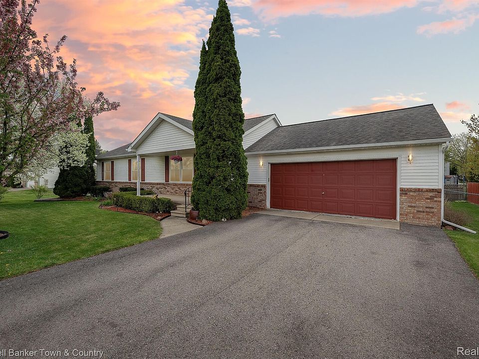 1st image of 9361 Summerland Dr