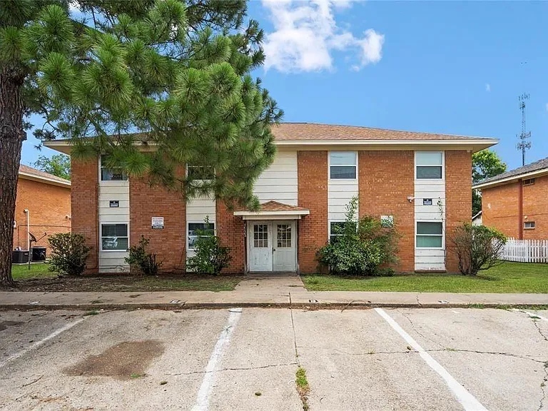 3532 Midwest Dr #C — Photo 1