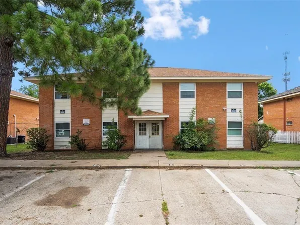 3532 Midwest Dr #C, Bryan, TX 77802