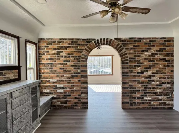 1140 S San Antonio Ave, Pomona, CA 91766