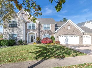 15309 Nooning Tree Ct, Chesterfield, MO 63017