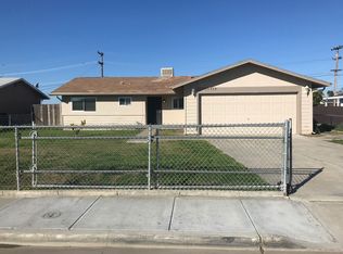 12858 Belle Haven Dr, Lemoore, CA 93245