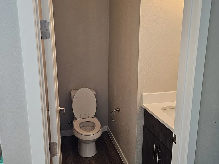 2711 W 24th Ave #106 — Photo 7