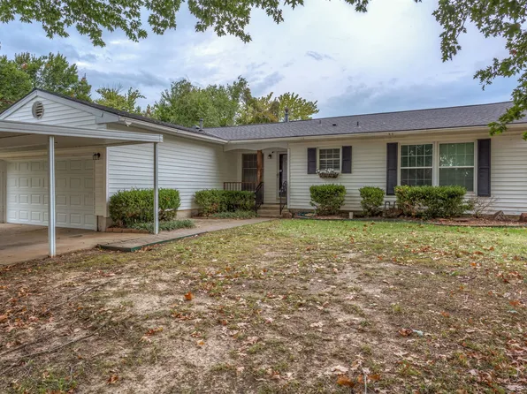 405 Parkview Dr, Bartlesville, OK 74003
