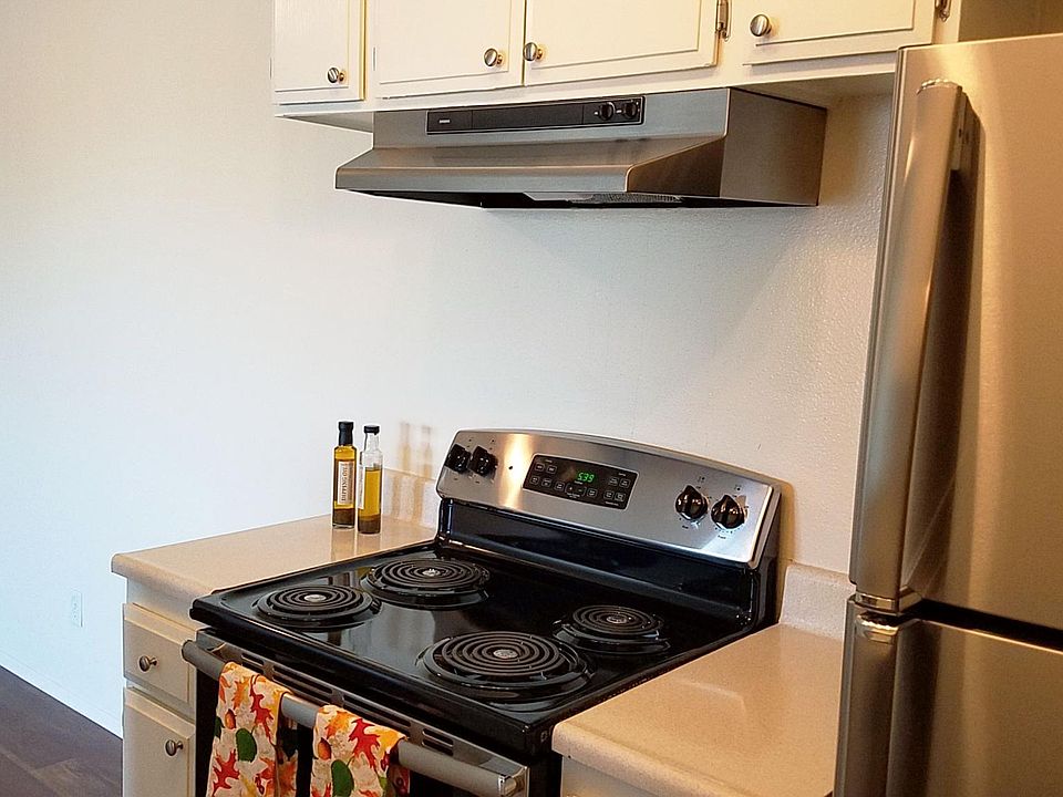1st image of 400 N Chapel Ave APT 103