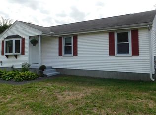 32 Yale Ave, Feeding Hills, MA 01030