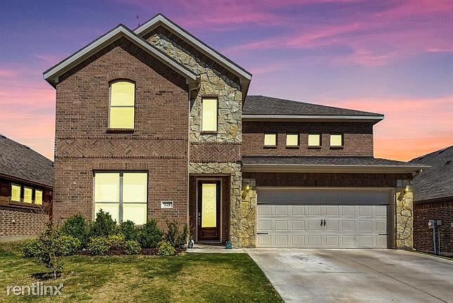 1st image of 528R Retama Dr