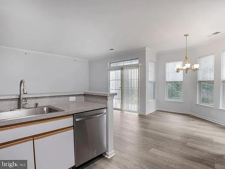1301 Karen Blvd #401 — Photo 11