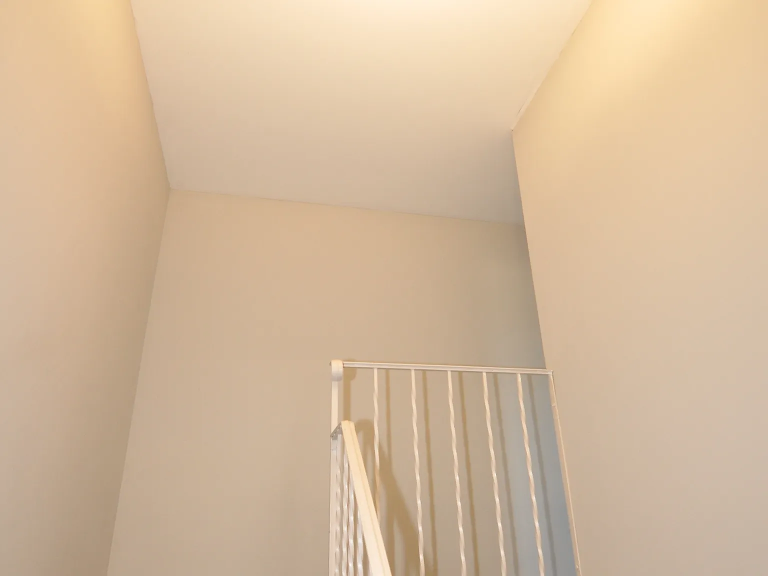 2 bed, 1.5 bath, 1200 sqft, $1,700 — Photo 3