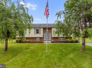 1424 Fish And Game Rd, Littlestown, PA 17340