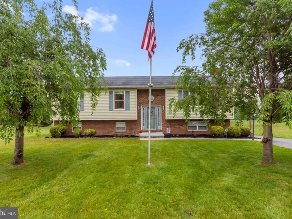 1424 Fish And Game Rd, Littlestown, PA 17340